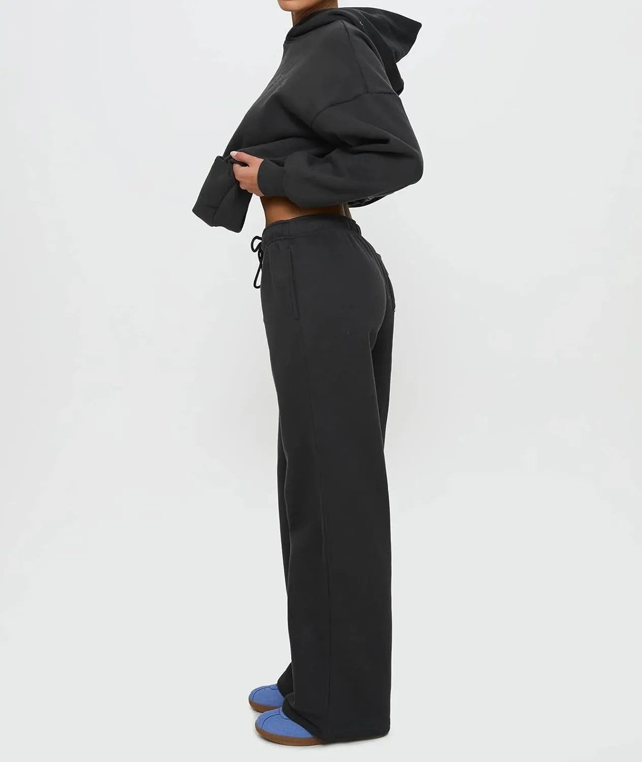 Aonoapll Women Cute 2 Piece Sweatsuit Bow Print Sweatshirt Outfits Oversized Hoodie Wide Leg Sweatpants Set Y2k Tracksuit