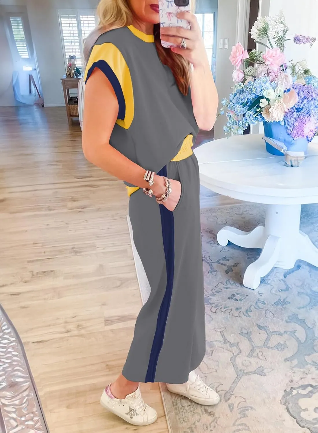 SHEWIN Women's 2 Piece Lounge Sets Casual Short Sleeve Pullover Tops Matching Wide Leg Pants Tracksuit Set