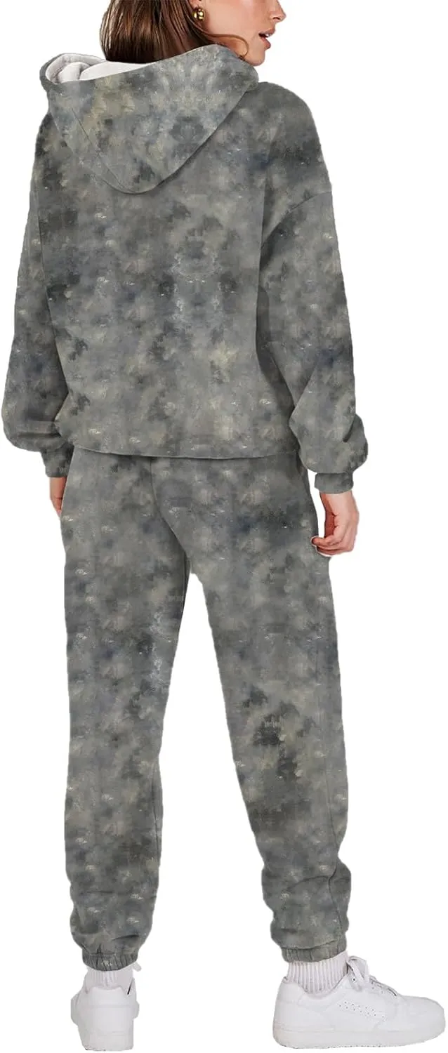 Women's Camo Sweatsuit Set - 2 Piece: Oversized Maple Leaf Print Hoodie & Sweatpants