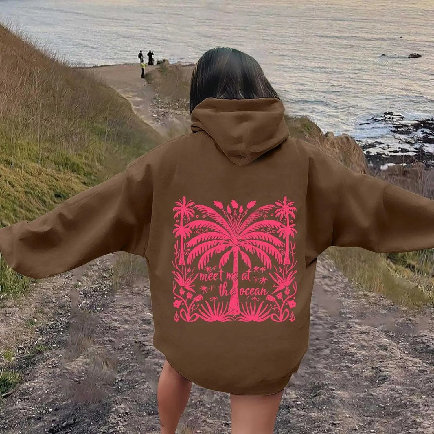 Womens Letter Print Oversized Hoodies Sweatshirts Casual Long Sleeve Pullover Tops with Pocket Fashion Outfits Clothes