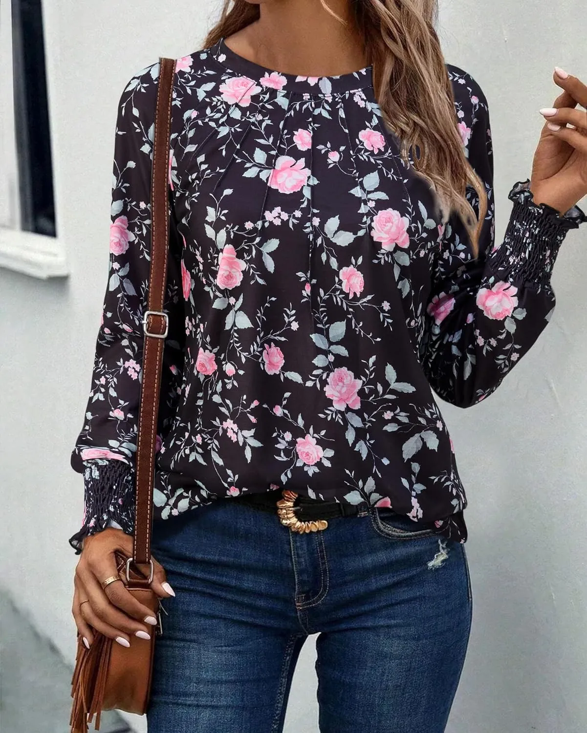 Womens Spring Fashion 2025 Long Sleeve Tunic Tops to Wear with Leggings Crewneck Pleated Shirts Loose Fit Cute Tee