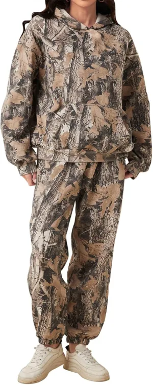 ZWRXW Camo Sweatsuits Women 2 Piece Outfit Lounge Set Maple Leaf Print Oversized Hoodie Camo Sweatpants Set Casual Tracksuit
